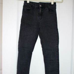 Black skinny jeans
